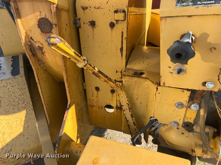image for item NA9018 1998 Vermeer BC1230  wood chipper