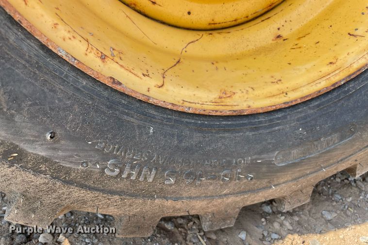 image for item NB9104 Bobcat  skid steer loader