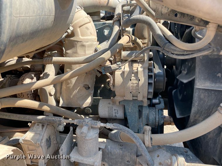 image for item NB9106 2000 International 4900  dump truck