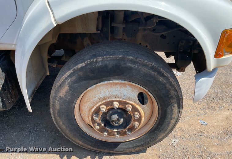 image for item NB9106 2000 International 4900  dump truck