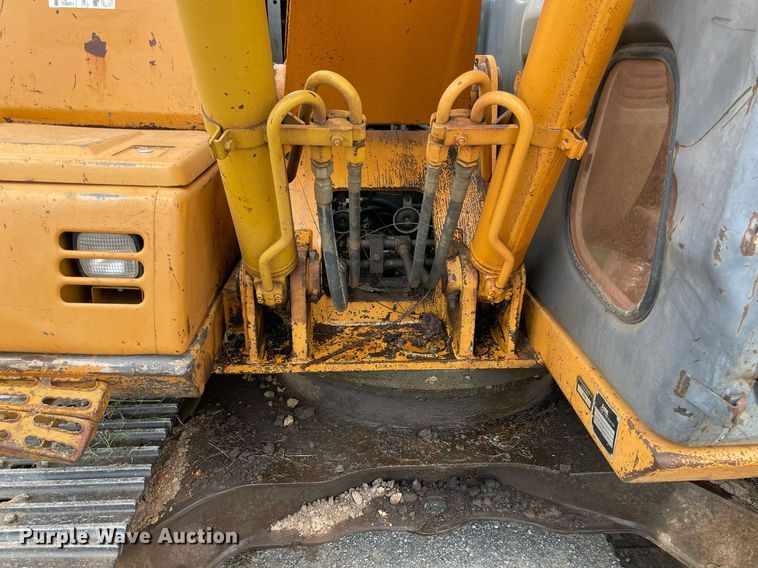 image for item NB9116 2003 Case CX130  excavator