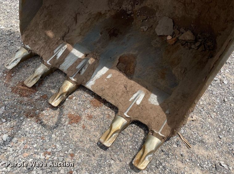 image for item NB9116 2003 Case CX130  excavator