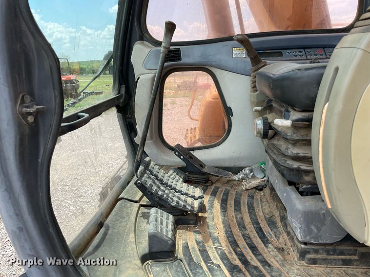 image for item NB9116 2003 Case CX130  excavator