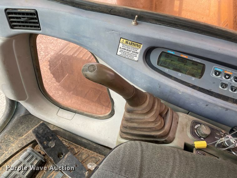 image for item NB9116 2003 Case CX130  excavator