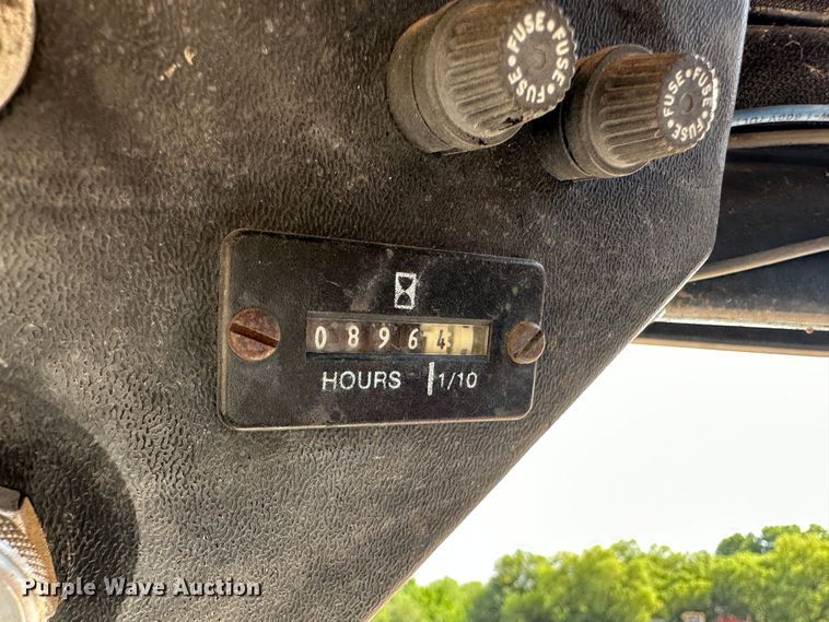 image for item NM9441 1991 Bobcat 542B  skid steer loader