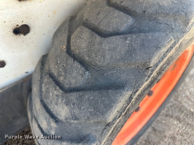 image for item NM9441 1991 Bobcat 542B  skid steer loader