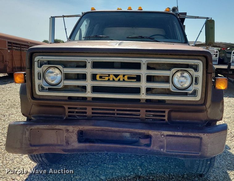 image for item NX9632 1974 GMC 6500  Crew Cab dump truck