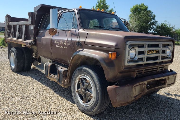 image for item NX9632 1974 GMC 6500  Crew Cab dump truck