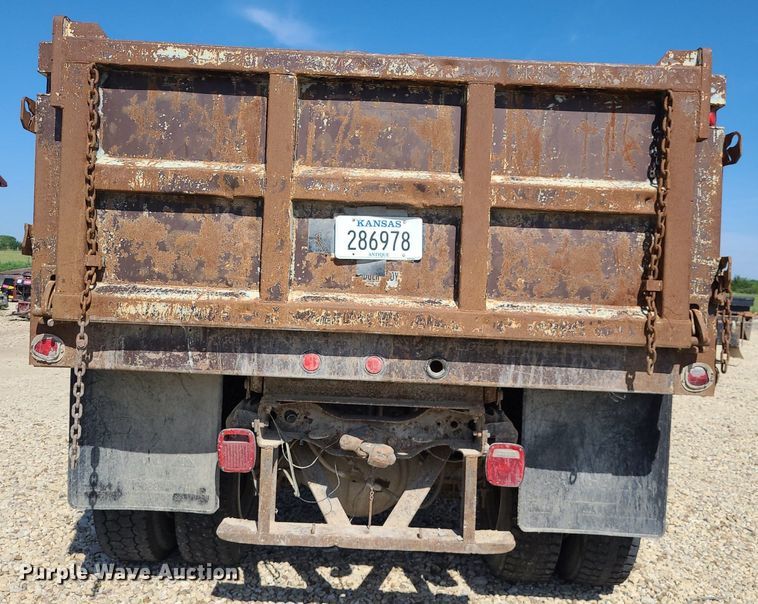 image for item NX9632 1974 GMC 6500  Crew Cab dump truck