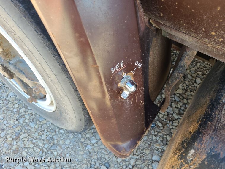 image for item NX9632 1974 GMC 6500  Crew Cab dump truck