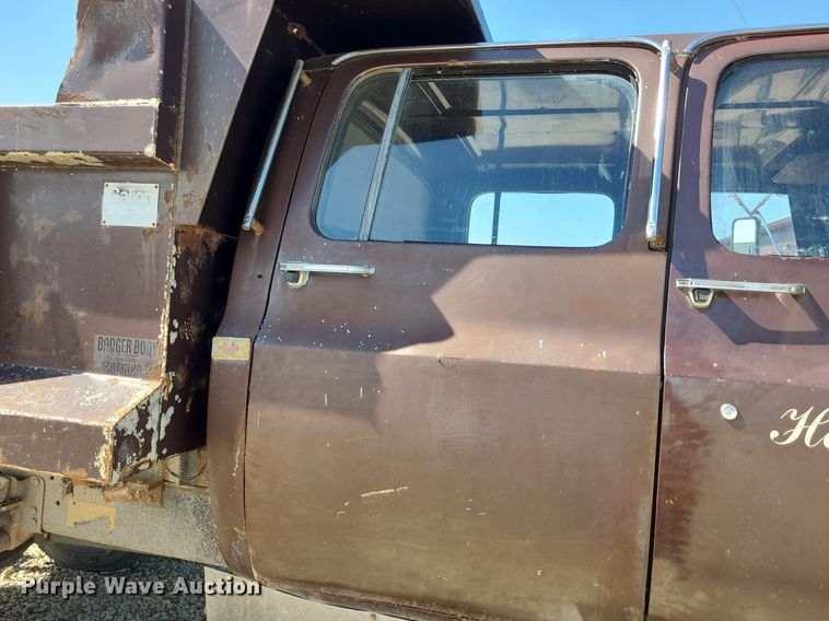 image for item NX9632 1974 GMC 6500  Crew Cab dump truck