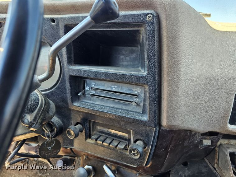 image for item NX9632 1974 GMC 6500  Crew Cab dump truck