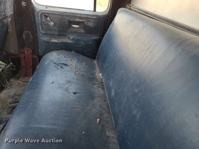 image for item NX9632 1974 GMC 6500  Crew Cab dump truck