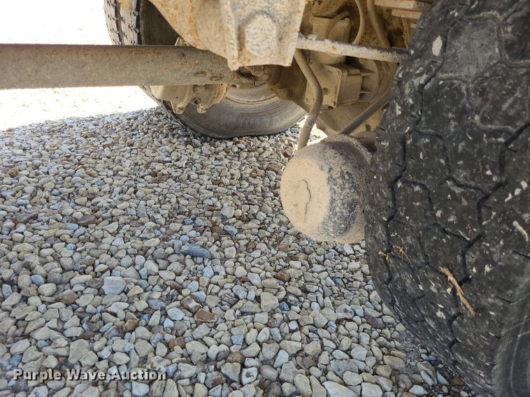 image for item NX9632 1974 GMC 6500  Crew Cab dump truck
