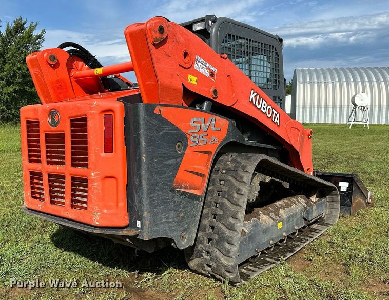 image for item OC9096 2018 Kubota SVL95-2S  tracked skid steer loader