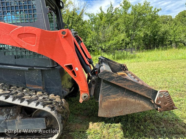 image for item OC9096 2018 Kubota SVL95-2S  tracked skid steer loader