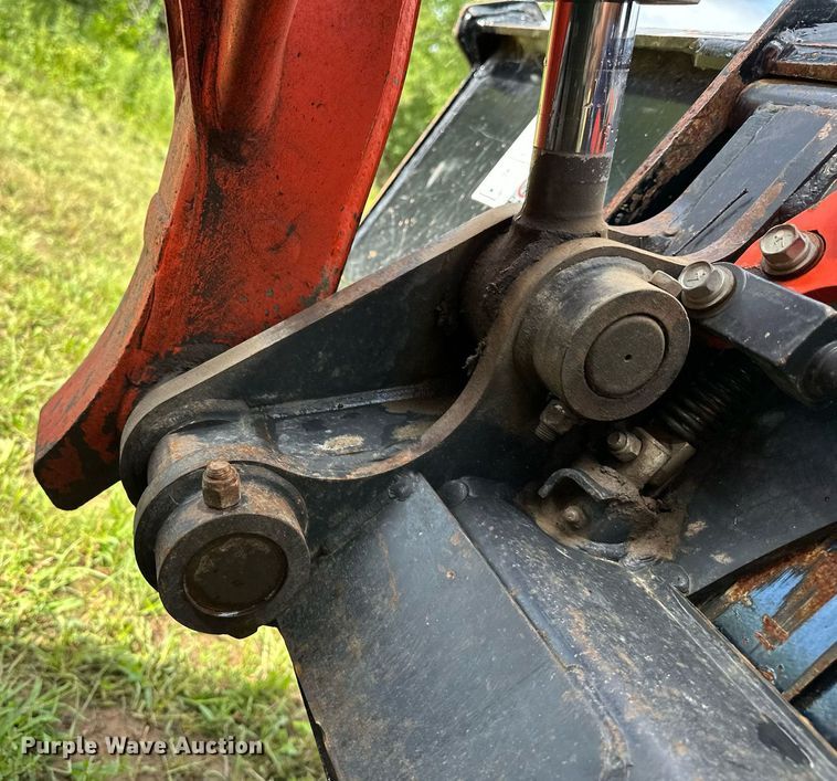 image for item OC9096 2018 Kubota SVL95-2S  tracked skid steer loader