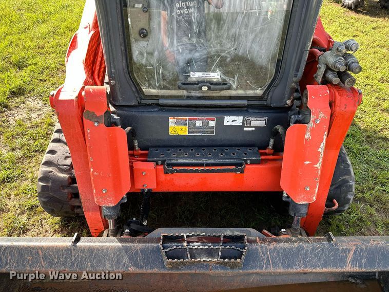 image for item OC9096 2018 Kubota SVL95-2S  tracked skid steer loader