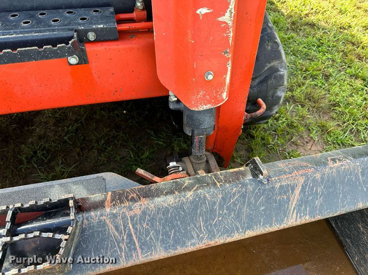 image for item OC9096 2018 Kubota SVL95-2S  tracked skid steer loader