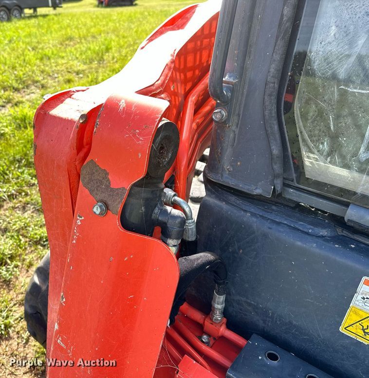 image for item OC9096 2018 Kubota SVL95-2S  tracked skid steer loader