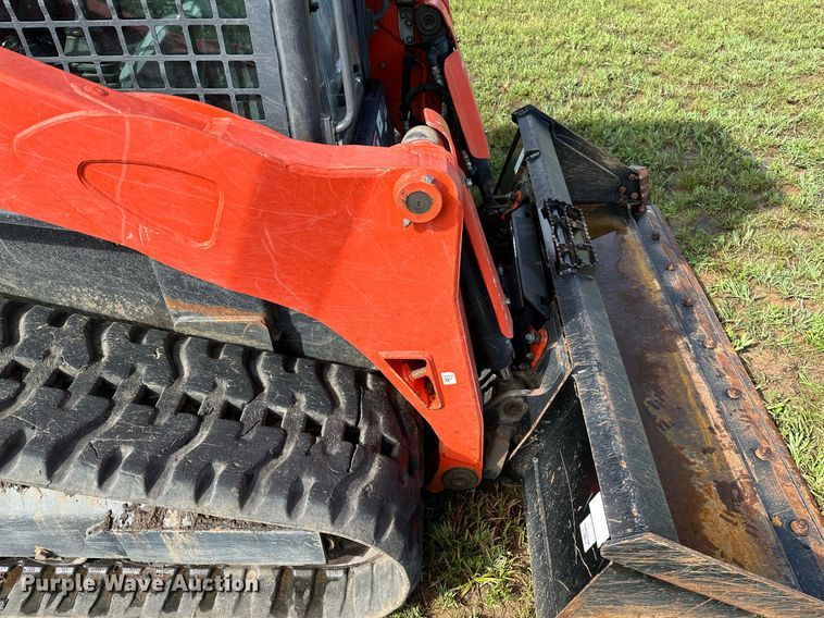 image for item OC9096 2018 Kubota SVL95-2S  tracked skid steer loader