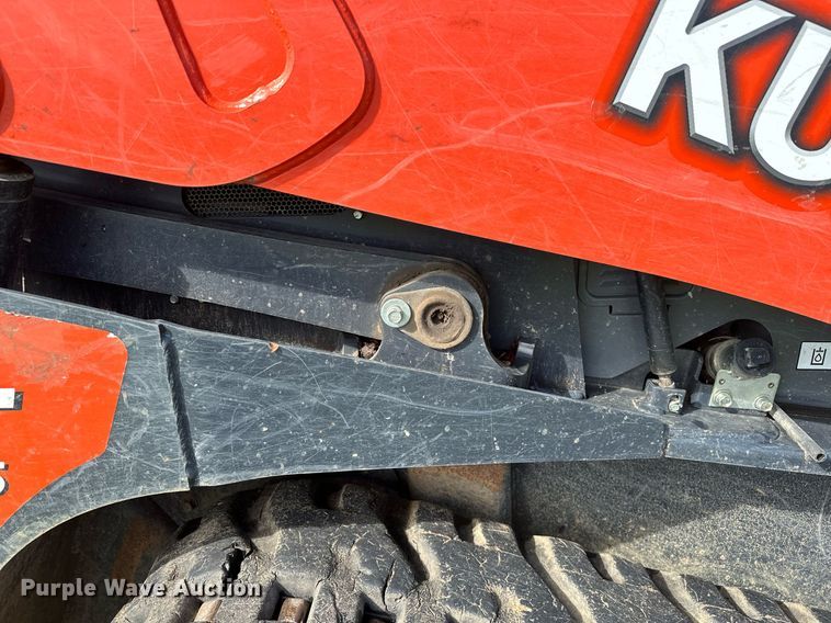 image for item OC9096 2018 Kubota SVL95-2S  tracked skid steer loader