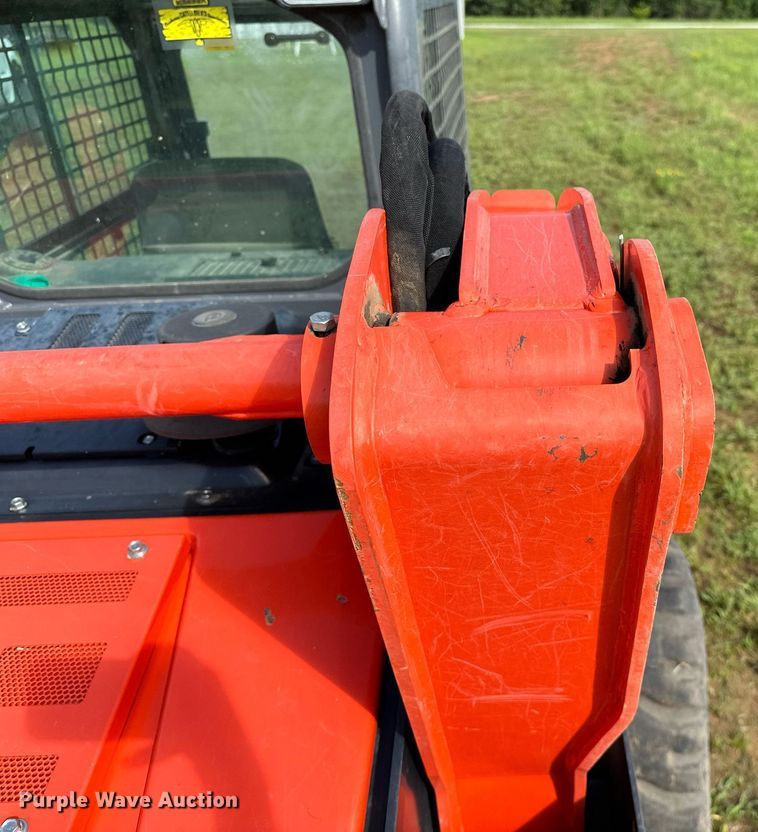 image for item OC9096 2018 Kubota SVL95-2S  tracked skid steer loader