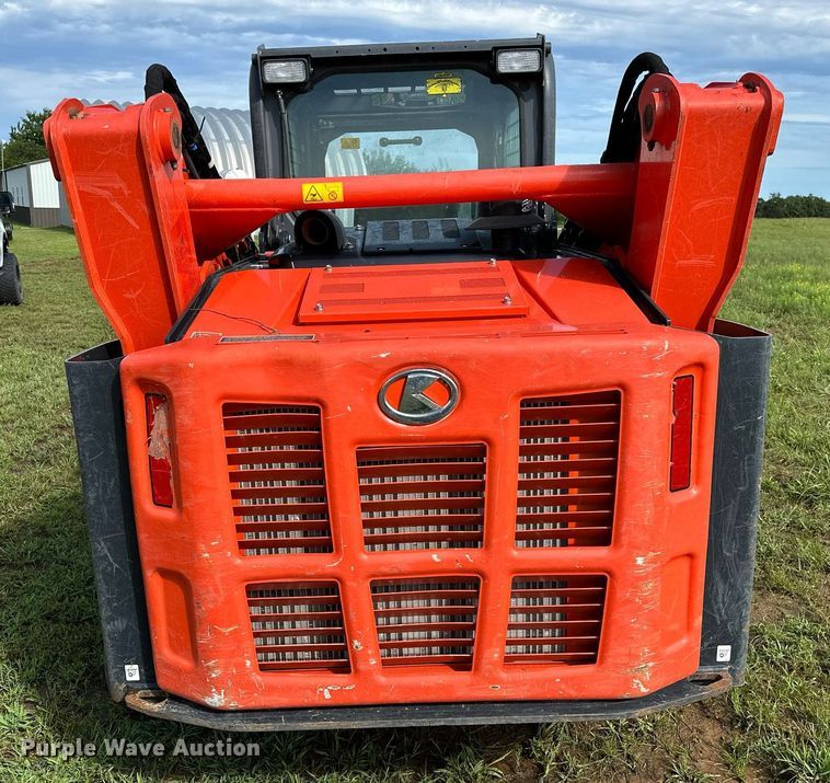 image for item OC9096 2018 Kubota SVL95-2S  tracked skid steer loader