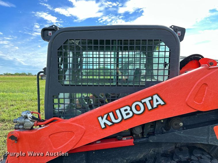 image for item OC9096 2018 Kubota SVL95-2S  tracked skid steer loader