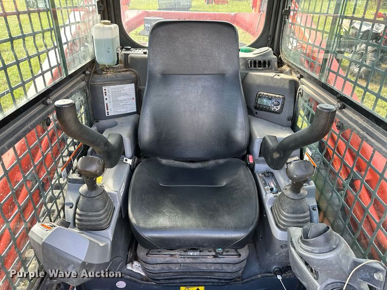 image for item OC9096 2018 Kubota SVL95-2S  tracked skid steer loader