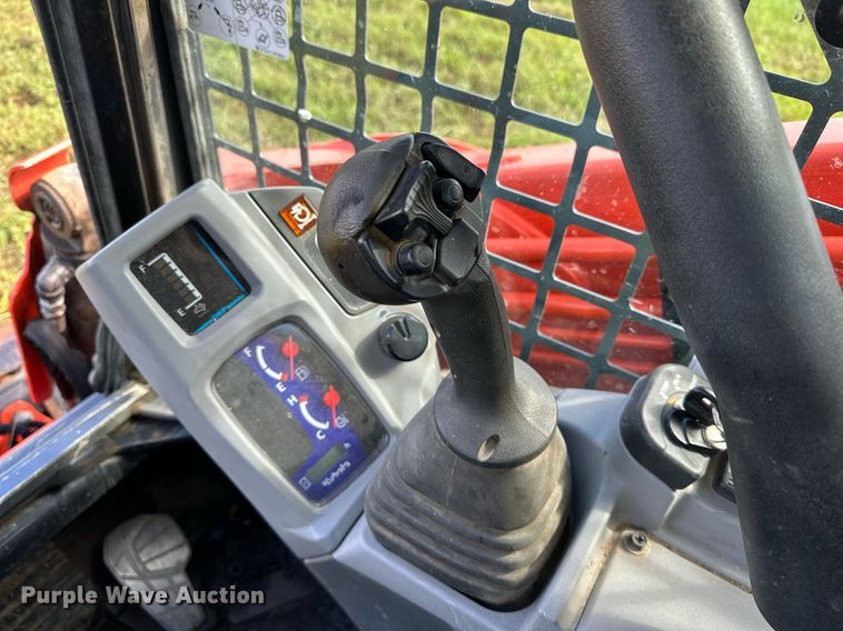 image for item OC9096 2018 Kubota SVL95-2S  tracked skid steer loader