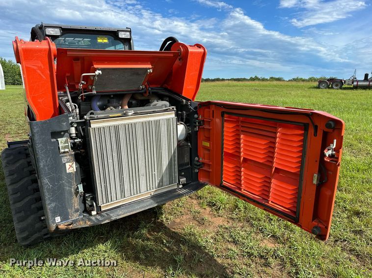 image for item OC9096 2018 Kubota SVL95-2S  tracked skid steer loader