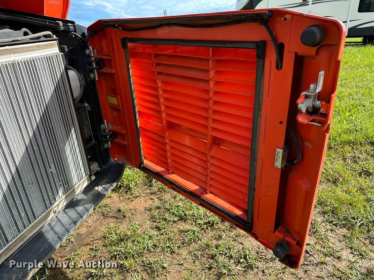 image for item OC9096 2018 Kubota SVL95-2S  tracked skid steer loader