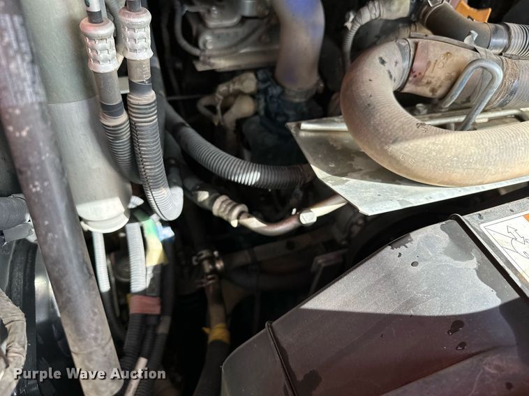 image for item OC9096 2018 Kubota SVL95-2S  tracked skid steer loader