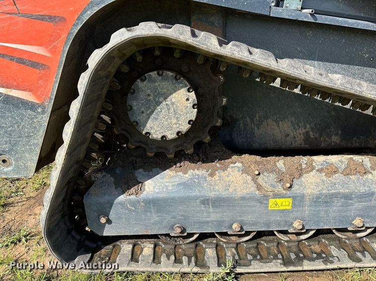 image for item OC9096 2018 Kubota SVL95-2S  tracked skid steer loader