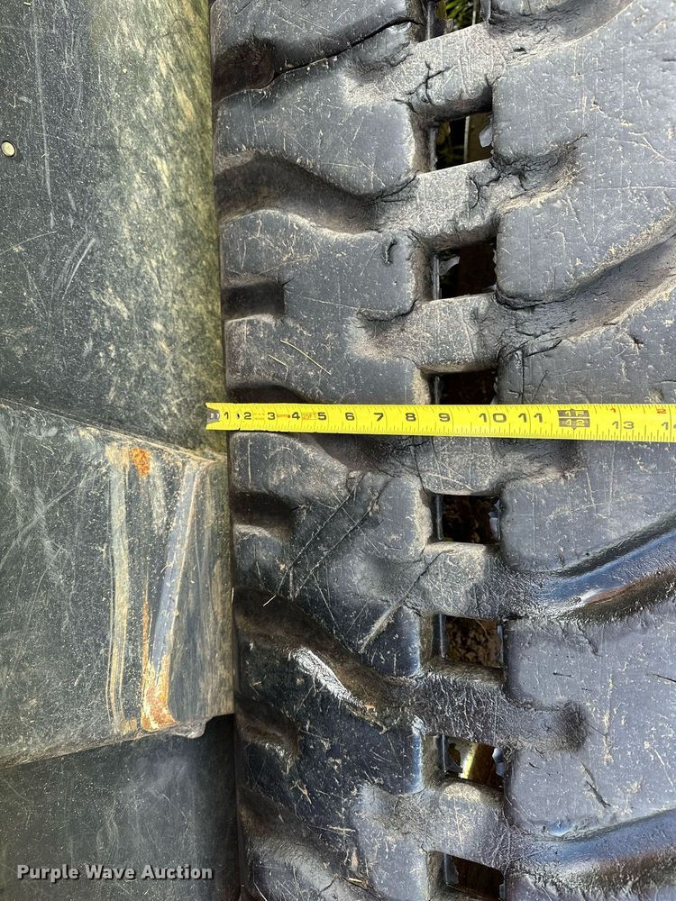 image for item OC9096 2018 Kubota SVL95-2S  tracked skid steer loader