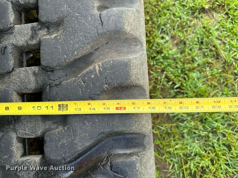 image for item OC9096 2018 Kubota SVL95-2S  tracked skid steer loader