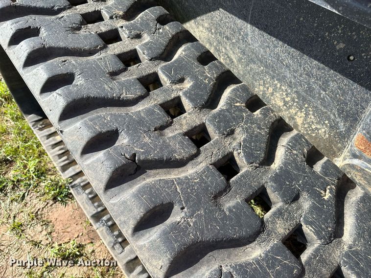 image for item OC9096 2018 Kubota SVL95-2S  tracked skid steer loader