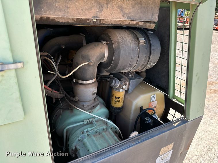 image for item OC9102 2012 Sullair 375  air compressor