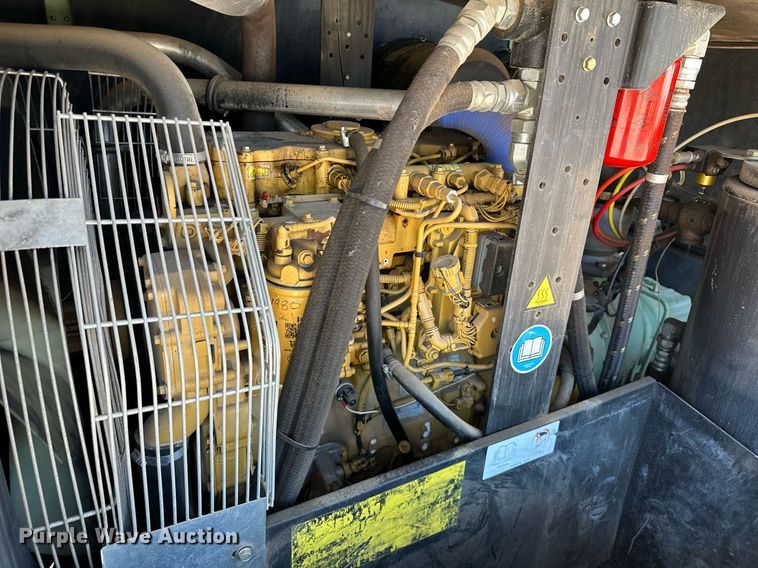 image for item OC9102 2012 Sullair 375  air compressor