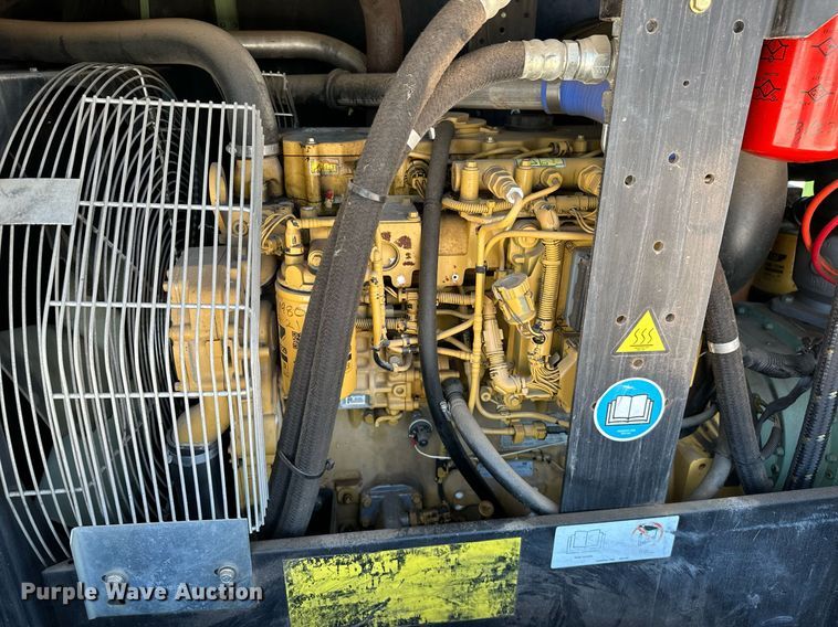 image for item OC9102 2012 Sullair 375  air compressor