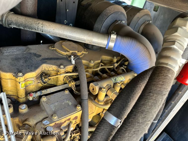 image for item OC9102 2012 Sullair 375  air compressor