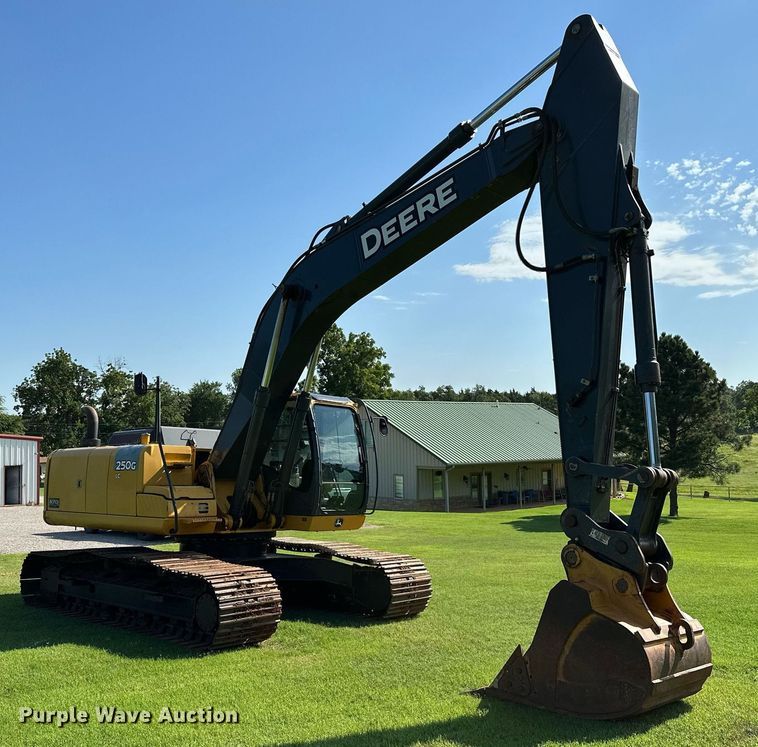 image for item OC9115 2014 John Deere 250G LC  excavator