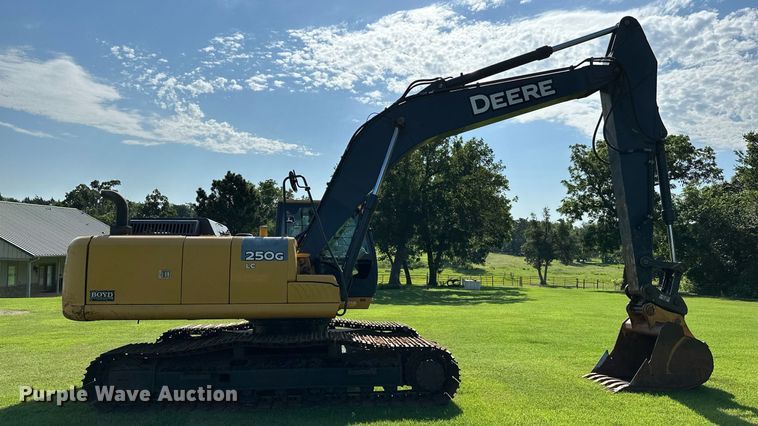 image for item OC9115 2014 John Deere 250G LC  excavator
