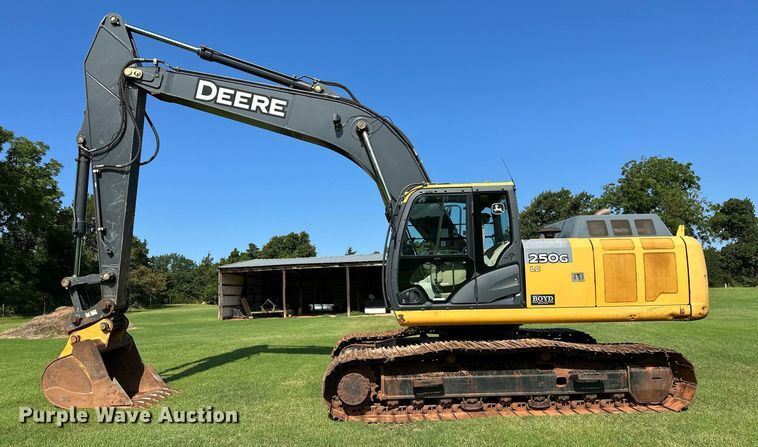 image for item OC9115 2014 John Deere 250G LC  excavator