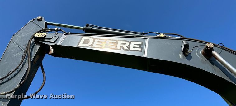 image for item OC9115 2014 John Deere 250G LC  excavator