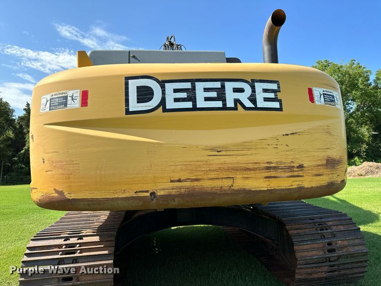 image for item OC9115 2014 John Deere 250G LC  excavator