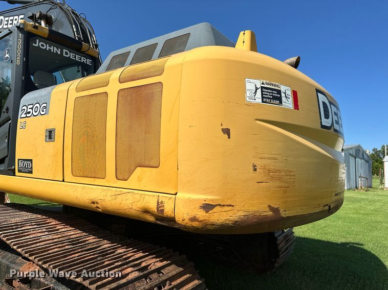 image for item OC9115 2014 John Deere 250G LC  excavator