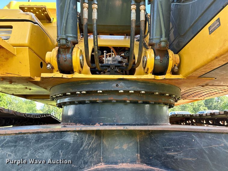 image for item OC9115 2014 John Deere 250G LC  excavator