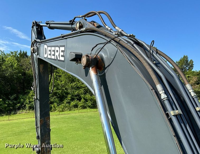 image for item OC9115 2014 John Deere 250G LC  excavator